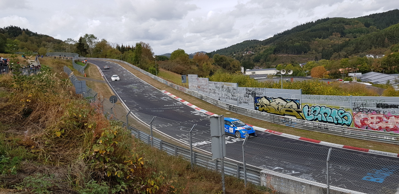 Breidscheid is a great spot to watch the race and rather close to the Lidl we were parking.
